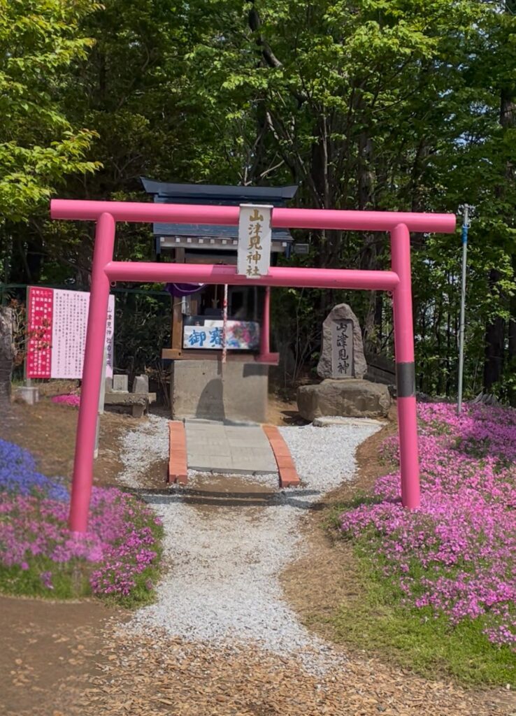 山津見神社の鳥居